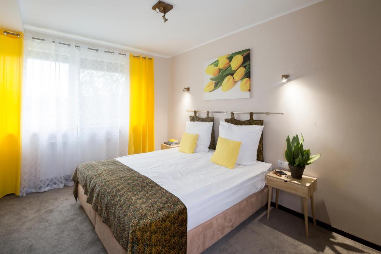 Noce I Dnie Hotel Postołowo Екстериор снимка