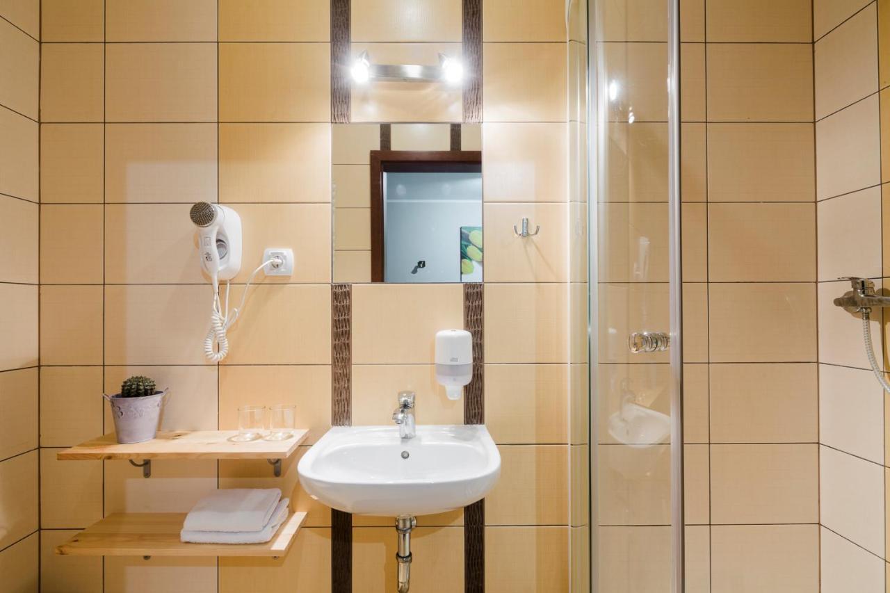 Noce I Dnie Hotel Postołowo Екстериор снимка