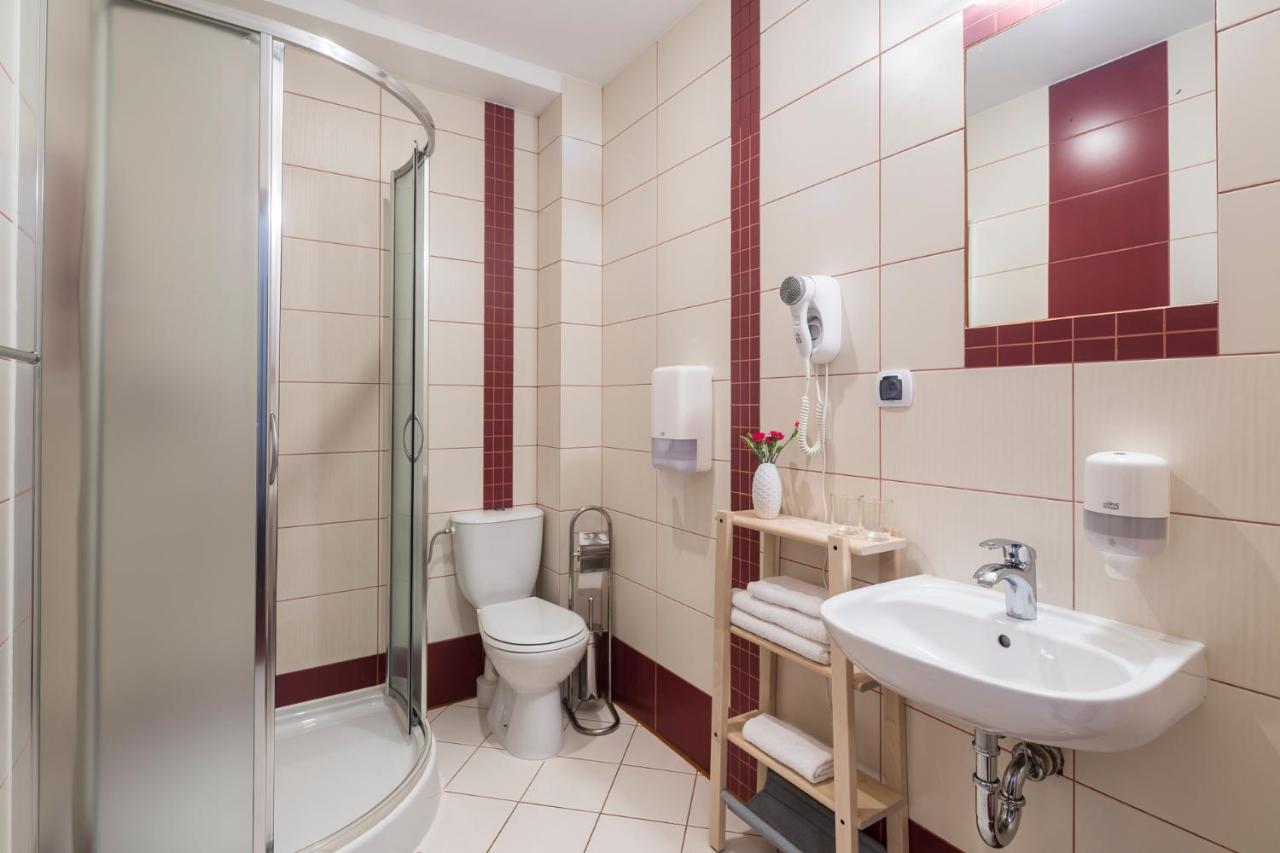 Noce I Dnie Hotel Postołowo Екстериор снимка