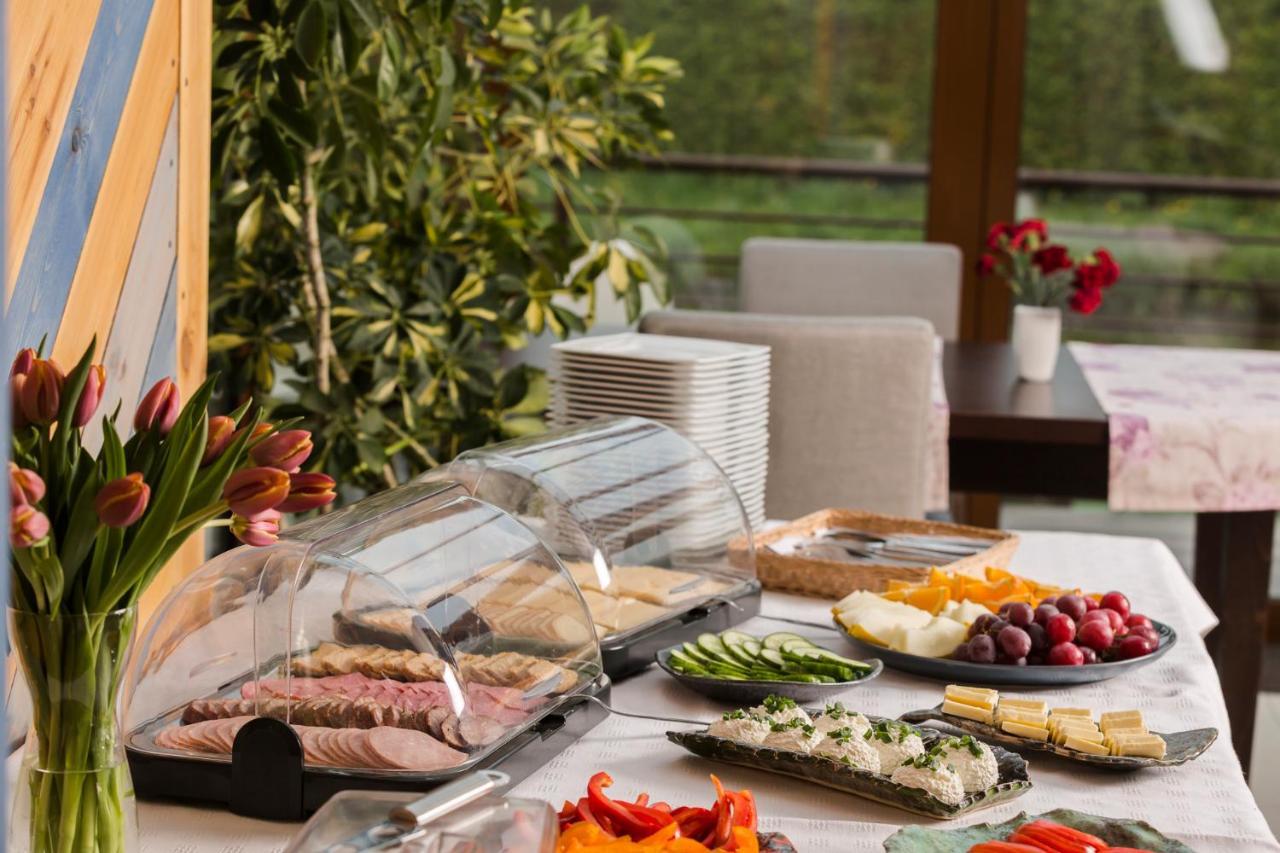 Noce I Dnie Hotel Postołowo Екстериор снимка