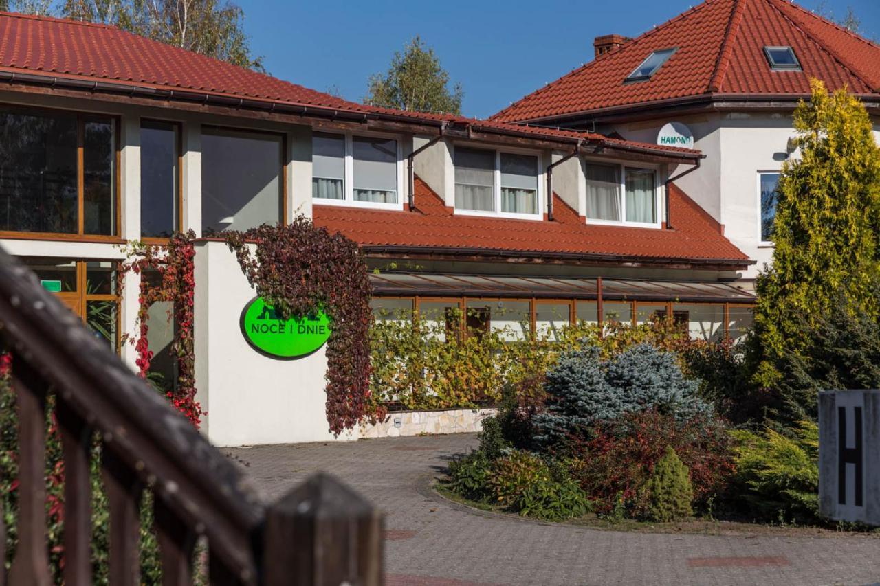 Noce I Dnie Hotel Postołowo Екстериор снимка