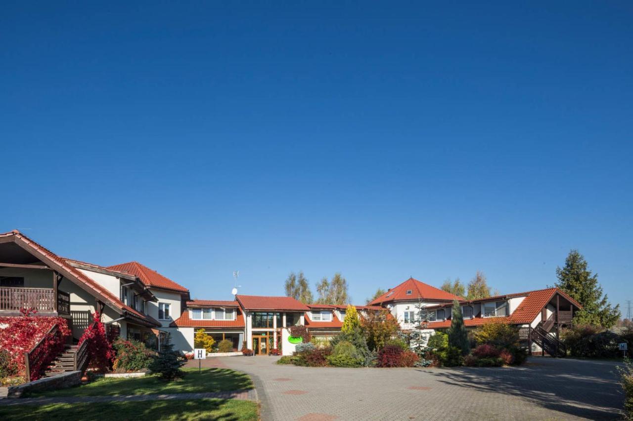 Noce I Dnie Hotel Postołowo Екстериор снимка